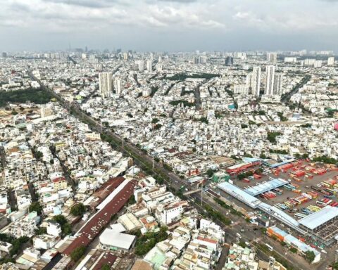 Dòng tiền dịch chuyển về bất động sản đón đầu hạ tầng và khan hiếm