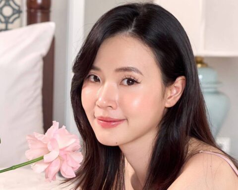 Nữ hotgirl đình đám từng là giảng viên đại học, livestream bán đất “như bán rau”, lấy được đại gia từ ánh nhìn đầu tiên ở nơi đặc biệt