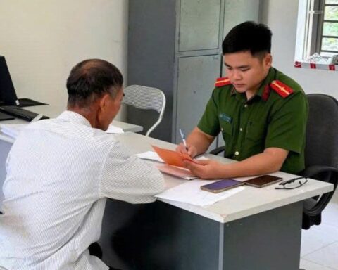 Vừa nhận cuộc gọi báo kiểm tra toàn bộ tiền tiết kiệm 120 triệu đồng, người đàn ông lập tức có mặt tại đồn công an ở Thái Nguyên để làm việc