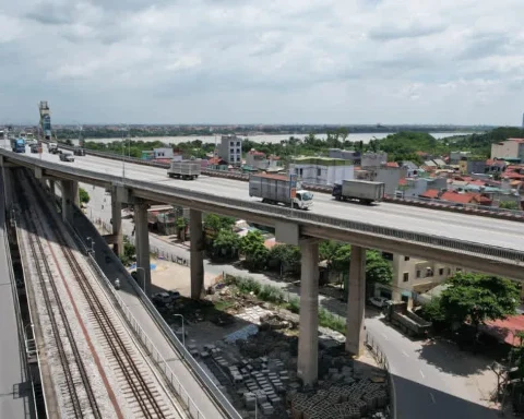Cấm loạt xe qua cầu Thăng Long từ ngày 9/10