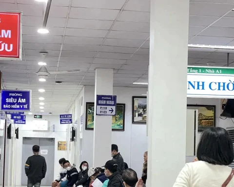 Bộ Y tế đề xuất dùng phiếu chuyển, phiếu hẹn khám lại trên VNeID
