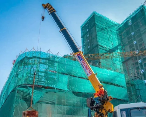 Doanh nghiệp bất động sản phải khai báo dự án qua VNeID