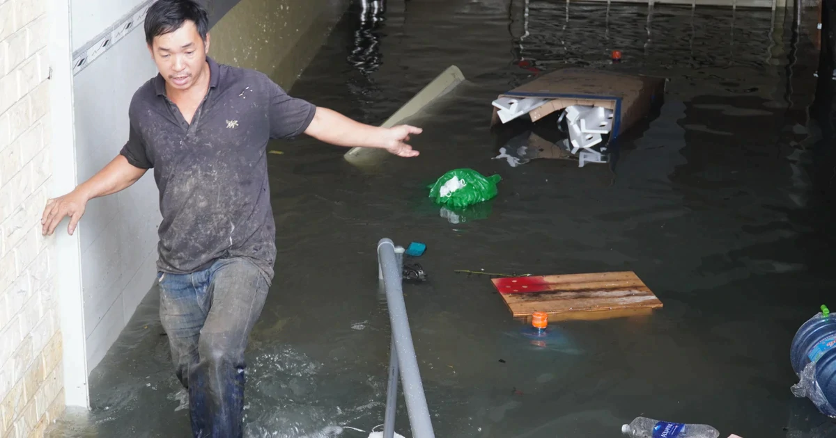 Hầm khu biệt thự ở TPHCM ngập sâu: ‘Ai ngờ nước dữ dằn đến thế’