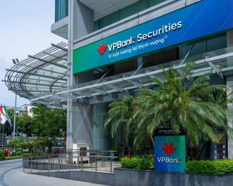 VPBankS nhận “cú đúp” giải thưởng quốc tế về phân tích và quản trị