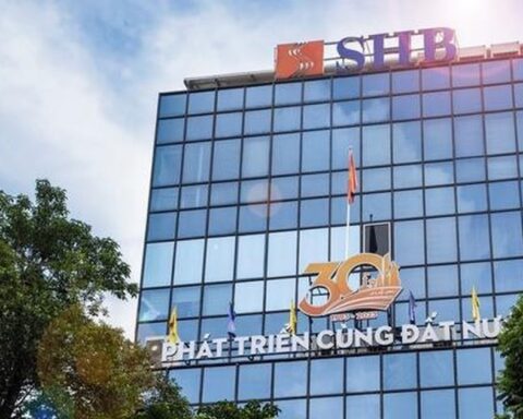 Hơn 63.000 cổ đông mua ưu đãi cổ phiếu SHB giá 12.500 đồng, đợi 5 tháng chưa được giao dịch, thị giá còn 10.050 đồng