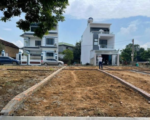 Thị trường bất động sản Hà Nội 2026 trầm lắng, đất nền khó tìm được người mua dù giá giảm sâu