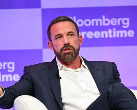Đừng nghĩ Ben Affleck chỉ là tài tử Hollywood: Ông vừa chứng minh mình am hiểu AI, biết viết code Python và hiểu sâu về mạng thần kinh nhân tạo không kém dân Tech!