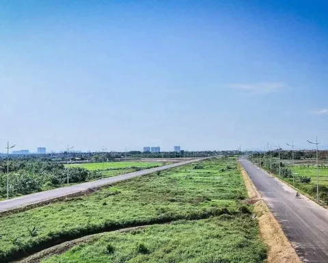 Hà Nội sắp thông xe đường song hành Vành đai 4 từ đê Hữu Hồng đến Đại lộ Thăng Long