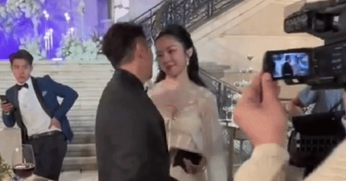 Cặp đôi “phim giả tình thật” ngầm công khai khiến ai cũng sốc: Đẹp giàu hết phần thiên hạ, nghĩ tên con từ giờ là vừa