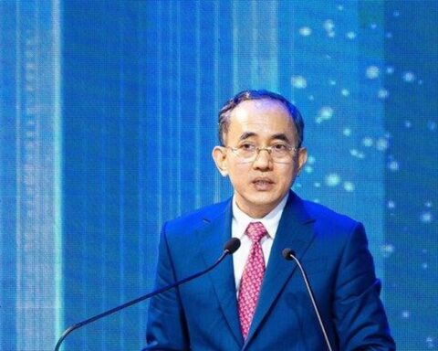 Giáo sư giàu nhất Việt Nam mất 1.500 tỷ từ đầu năm