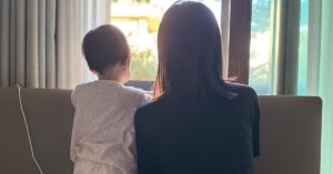 Ngọc nữ gen Z biến mất khỏi showbiz hơn 2 năm qua, thì ra mang thai liền tù tì 2 con cho đại gia hơn 15 tuổi