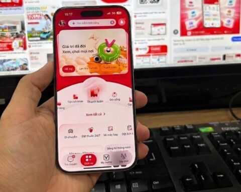 Trong hai ngày 10-11/10, một ứng dụng miễn phí hàng đầu trên AppStore và GooglePlay tặng quà cho hàng triệu người Việt Nam