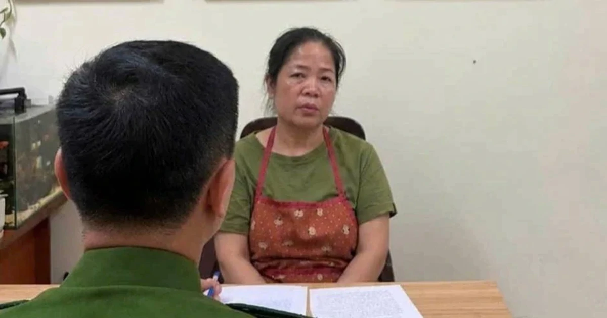 Hà Nội: Khởi tố, bắt tạm giam một phụ nữ có hành vi chửi bới, đổ chất thải chắn lối đi chung