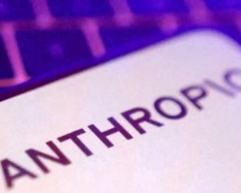 Mô hình AI của Anthropic tự động gửi tin giả án mạng cho cảnh sát Mỹ