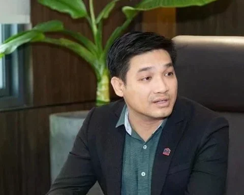 Chủ tịch công ty làm gì khi bị bán giải chấp cổ phiếu?