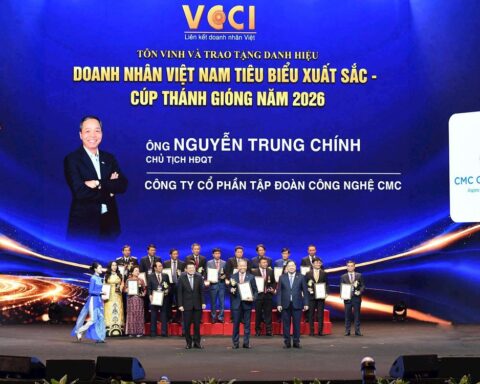 Chủ tịch CMC được vinh danh Doanh nhân Việt Nam tiêu biểu