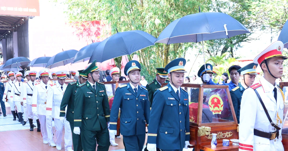 Hình ảnh tổng duyệt Lễ truy điệu, đưa hài cốt 731 liệt sĩ ở Công viên Lê Thị Riêng về nơi an nghỉ