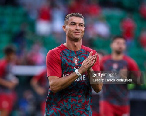 Ronaldo: “Tôi là cầu thủ xuất sắc nhất lịch sử. Chấm hết”