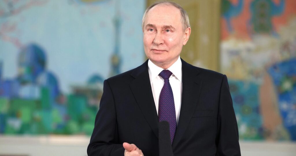 Tin cực vui: Tổng thống Nga Vladimir Putin chính thức ký sắc lệnh miễn visa du lịch cho người Việt từ 15/10