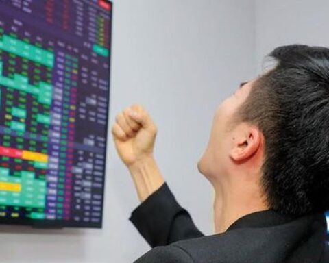 Một cổ phiếu ngân hàng được tự doanh CTCK “gom” ròng gần 200 tỷ đồng phiên 13/10