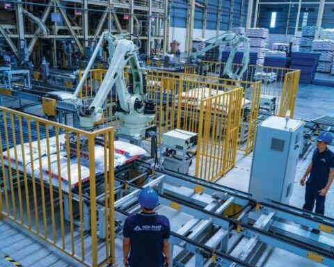 Khối ngoại tiếp tục bán ròng, cổ phiếu Hòa Phát (HPG) ngược dòng hút vốn