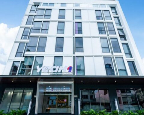 Hai lãnh đạo đăng ký mua cổ phiếu riêng lẻ của Yeah1