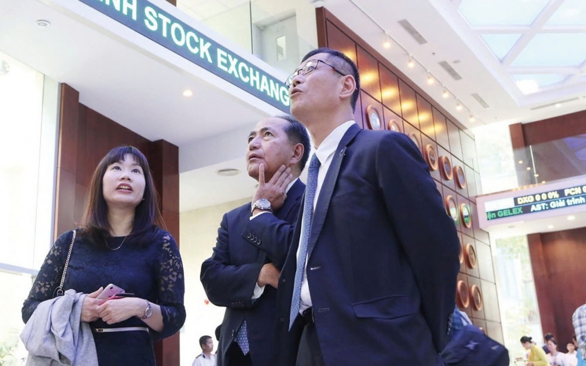 Sắp xếp lại thị trường cổ phiếu, tạo sức hút dòng vốn