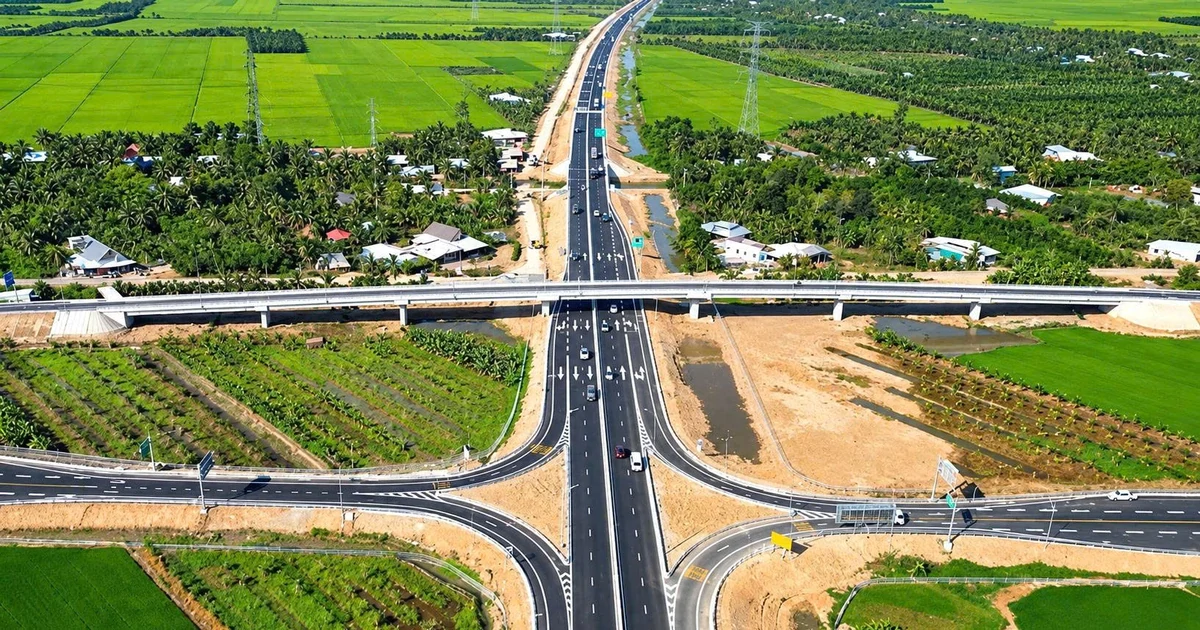 Tạm đóng cao tốc Mỹ Thuận – Cần Thơ một số khung giờ để lắp dầm cầu vượt