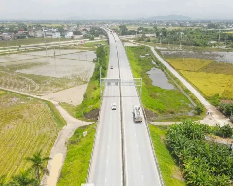 Đề xuất gần 180.000 tỷ ‘lên đời’ 18 đoạn tuyến cao tốc Bắc – Nam