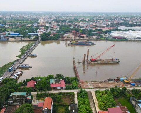 Dự án cầu vượt sông ở Ninh Bình vướng mặt bằng, đề xuất ứng thêm 90 tỷ đồng