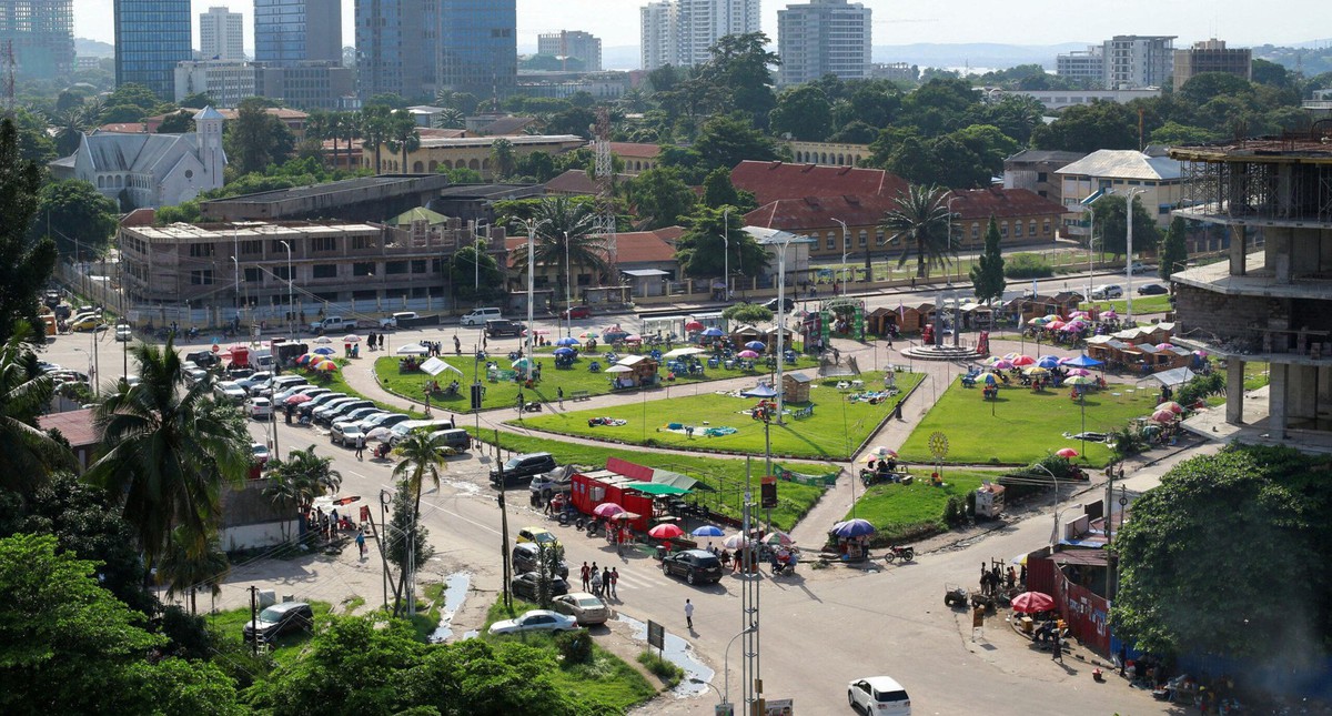 Việt Nam có một tỷ phú sang nước nghèo bậc nhất thế giới làm đại đô thị rộng 6.300ha, nhắm chuyển đổi 300.000 xe xăng tại nơi sở hữu “kho báu” ngành xe điện