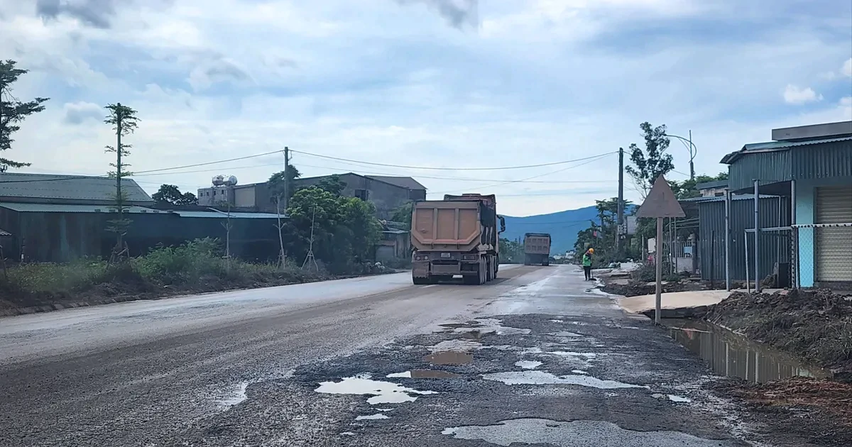 Hà Tĩnh yêu cầu sửa chữa các tuyến đường xuống cấp ở Khu kinh tế Vũng Áng
