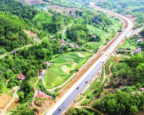 Đầu tư công: Đòn bẩy cho cú “bứt tốc” chặng nước rút