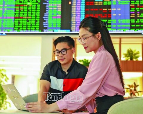 Cơ hội cho dòng tiền cuối năm