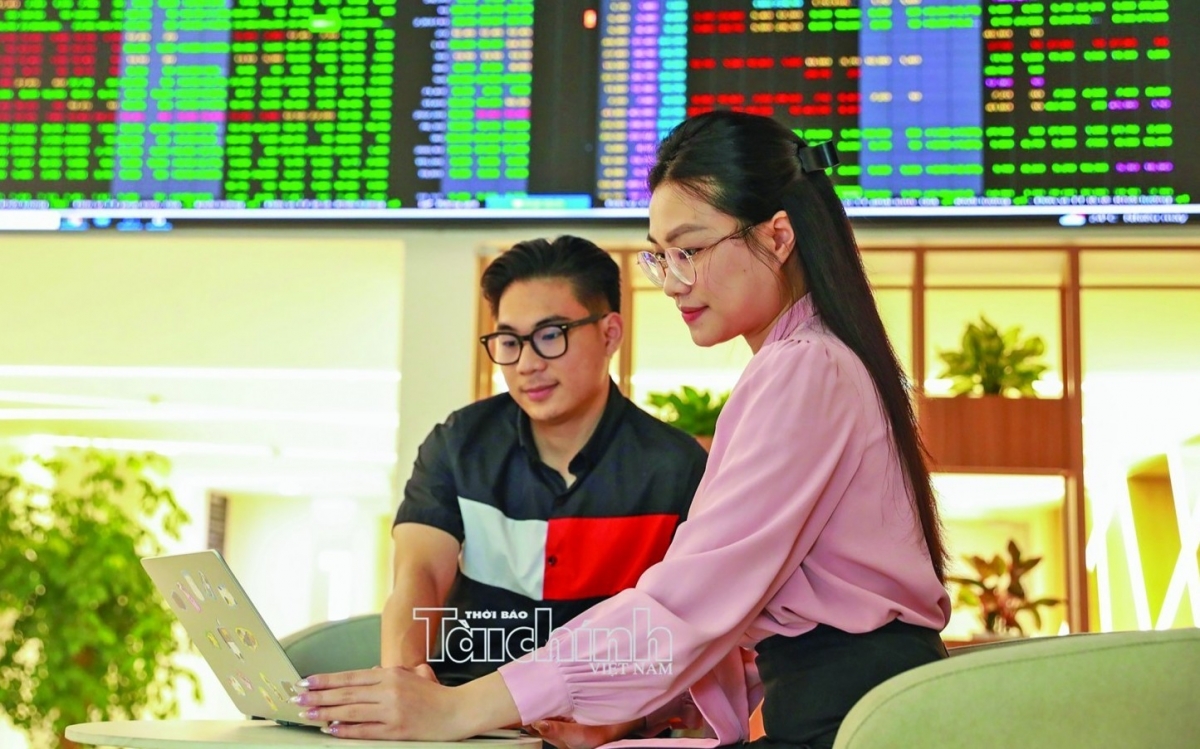 Cơ hội cho dòng tiền cuối năm