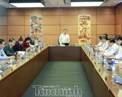 Tạo thuận lợi cho huy động vốn gắn với bảo vệ quyền lợi nhà đầu tư