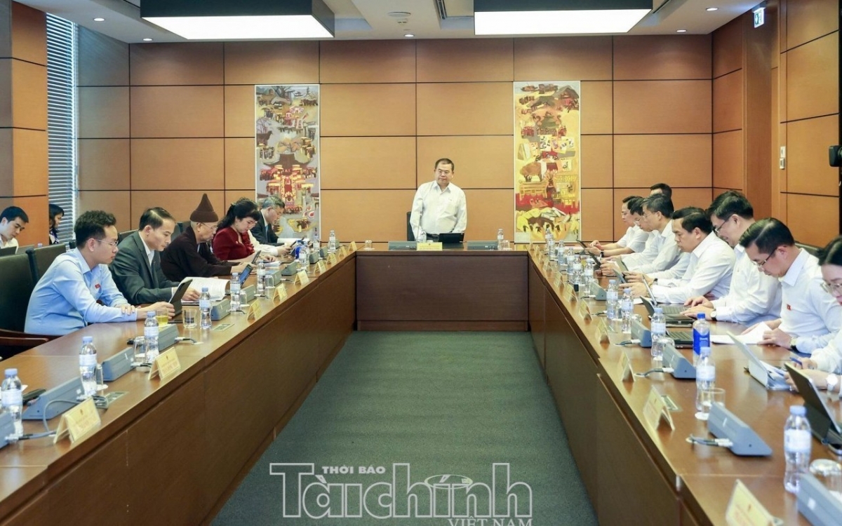 Tạo thuận lợi cho huy động vốn gắn với bảo vệ quyền lợi nhà đầu tư