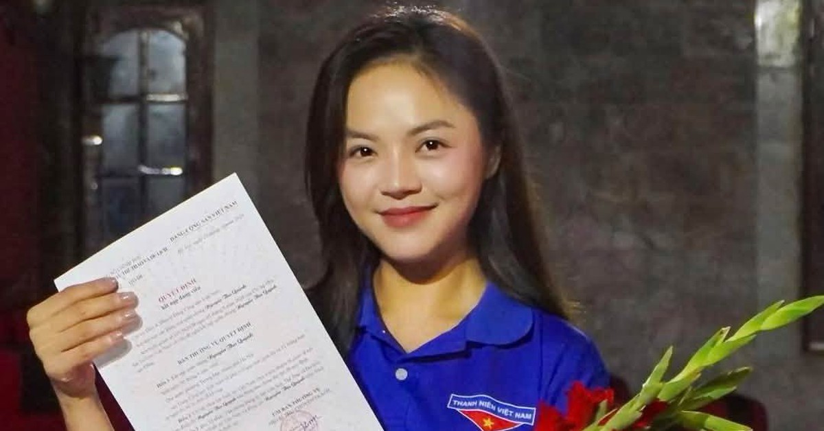 Nữ diễn viên Việt vừa được kết nạp Đảng, cả Bộ Quốc phòng khen thưởng mới tài
