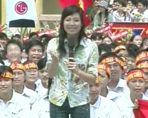 Nữ MC SN 1985 từng dẫn Đường Lên Đỉnh Olympia trượt trường Báo, học Sân khấu điện ảnh, năm nhất đã làm cộng tác viên VTV