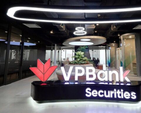 VPBankS chốt phương án chia cổ phiếu thưởng 45%, đưa vốn điều lệ vượt mốc tỷ USD