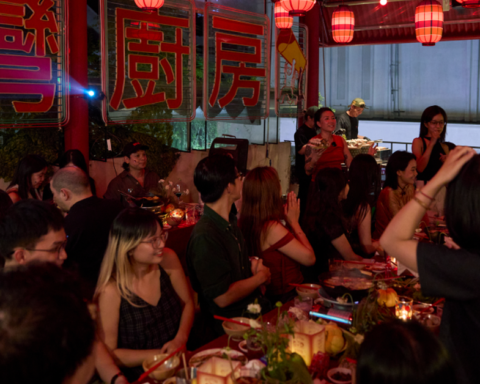 Trả tiền triệu để ăn tối với người lạ: Supper club là gì mà từ London, Dubai đến TP.HCM đều “cháy vé”?