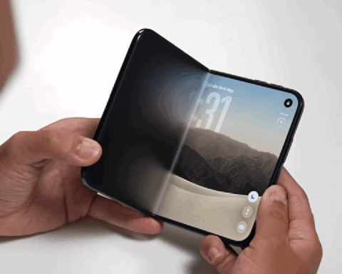 Trải nghiệm thực tế nếp gấp màn hình trên iPhone Duo: Đã biến mất hay vẫn lộ rõ khi dùng?