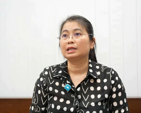 Vụ học sinh đánh cô giáo tại trường Mạc Đĩnh Chi, hiệu trưởng lên tiếng: ‘Tôi vẫn chưa dám xem video’