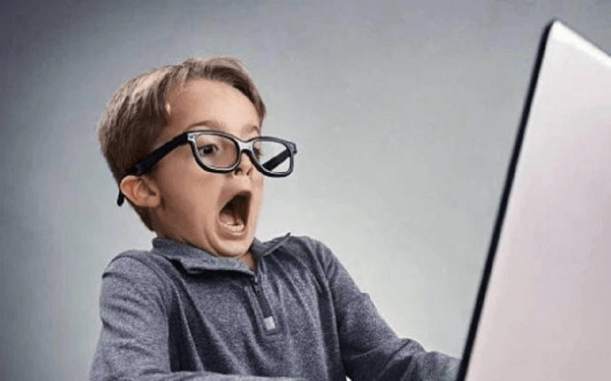 Một cổ phiếu đình đám bị 16 quỹ đồng loạt “xả hàng”