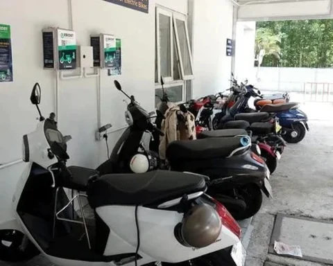 Chung cư Hà Nội loay hoay tìm chỗ sạc xe điện