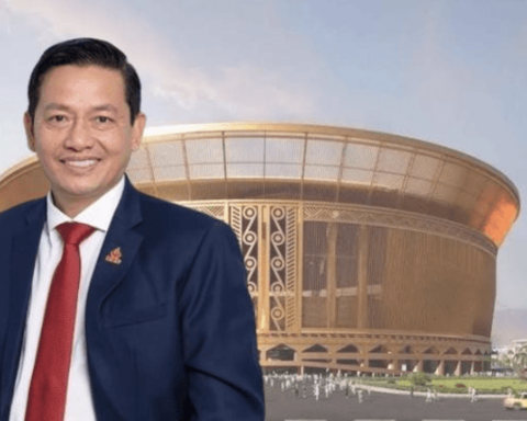 Đại gia gốc Thanh Hóa từng thi công vòm thép lớn nhất hành tinh chuẩn bị nâng mái thép 40.000 tấn lên trụ cao bằng tòa nhà 20 tầng tại sân vận động 135.000 chỗ của tỷ phú Phạm Nhật Vượng