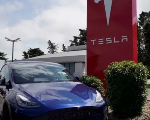 SpaceX và Tesla xem xét sáp nhập thành tập đoàn công nghệ trị giá 3.500 tỷ USD