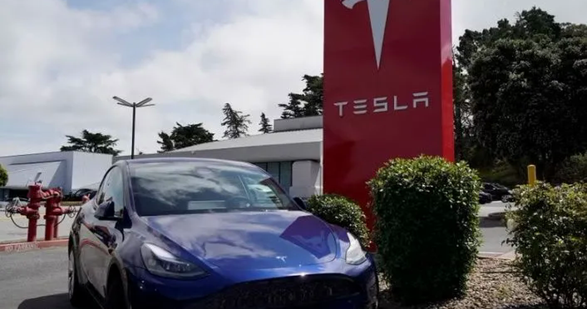 SpaceX và Tesla xem xét sáp nhập thành tập đoàn công nghệ trị giá 3.500 tỷ USD