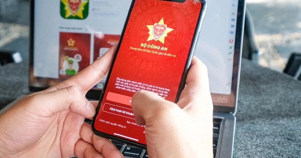 Từ nay, 12 dịch vụ công sau chính thức được tích hợp trên VNeID, người dùng cả nước cần biết để không bỏ lỡ quyền lợi