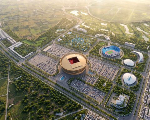 Lần đầu tiên trong lịch sử, Việt Nam có tổ hợp thể thao hơn 400ha do tỷ phú Phạm Nhật Vượng đầu tư, sở hữu sân vận động 135.000 chỗ ngồi lớn nhất hành tinh